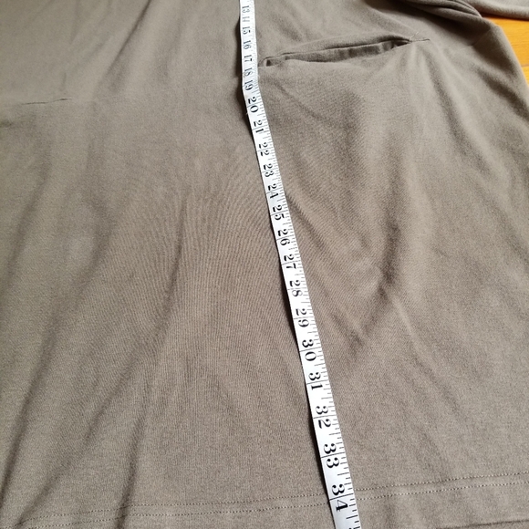 Free People Sweater. Size Medium - Picture 7 of 11